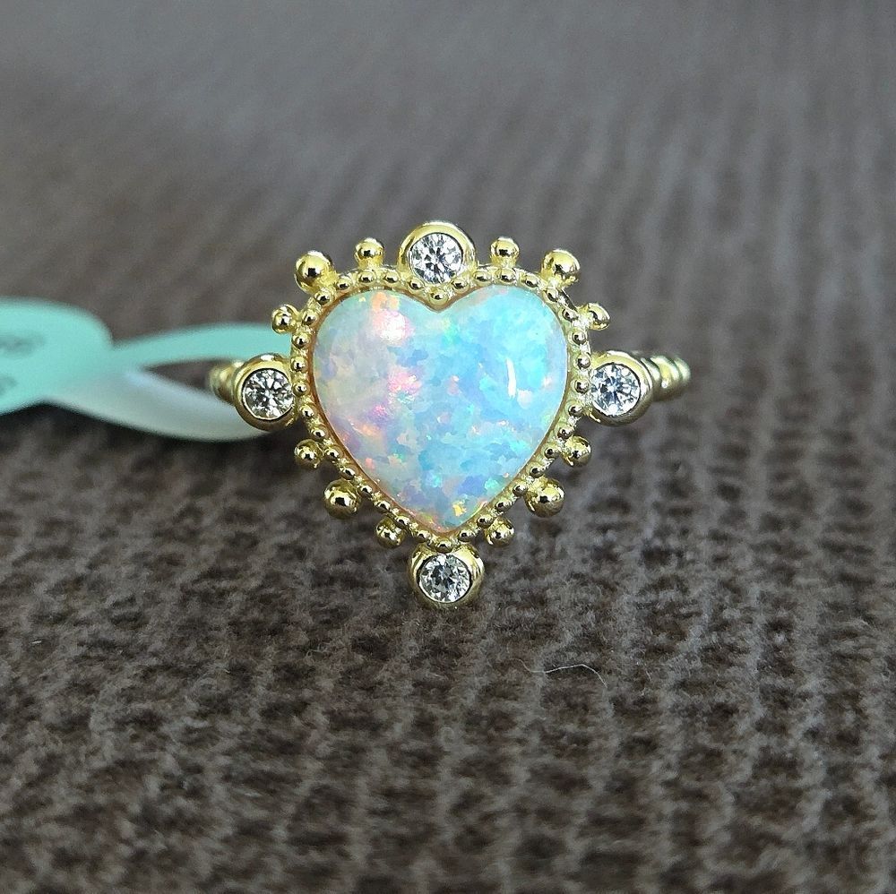 Cote d'Argent Lab Created White Fire🔥 Opal Heart Ring💍 - NWT